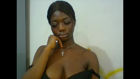 Snapshot of pweedy_ora chatting on September 11, 2025, 12:00 am ora online show from September 11, 2025, 12:00 am