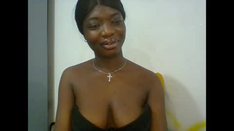 Snapshot of pweedy_ora chatting on September 19, 2025, 12:45 am ora online show from September 19, 2025, 12:45 am