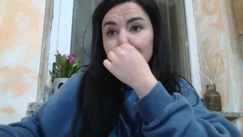 Snapshot of qtxwrm31 chatting on March 6, 2025, 10:15 pm L online show from March 6, 2025, 10:15 pm