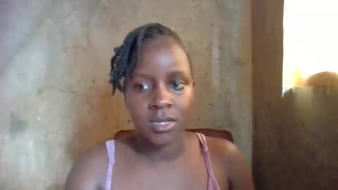 queen014 online show from November 9, 2025, 12:47 pm