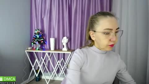 Snapshot of queen_a_n_i chatting on December 5, 2024, 5:59 am A N I  Ill be here on December 1st online show from December 5, 2024, 5:59 am