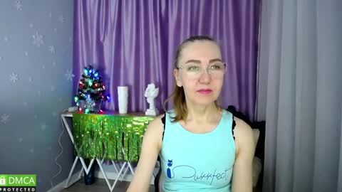 Snapshot of queen_a_n_i chatting on December 12, 2024, 8:25 am A N I  Ill be here on December 1st online show from December 12, 2024, 8:25 am