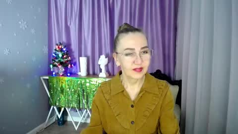 Snapshot of queen_a_n_i chatting on January 2, 2025, 1:19 pm A N I  Ill be here on December 1st online show from January 2, 2025, 1:19 pm