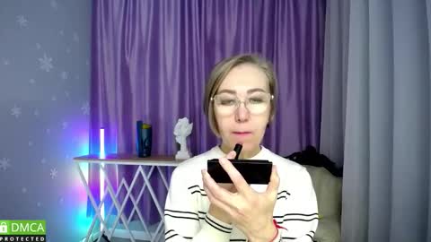 Snapshot of queen_a_n_i chatting on October 13, 2025, 11:43 am A N I  Ill be here on December 1st online show from October 13, 2025, 11:43 am