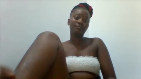 Snapshot of queen_diveer chatting on October 13, 2025, 3:12 pm queen_diveer online show from October 13, 2025, 3:12 pm
