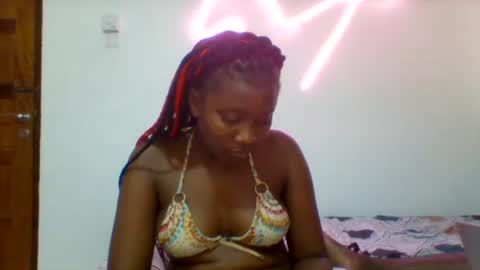 Snapshot of queen_diveer chatting on October 25, 2025, 9:53 pm queen_diveer online show from October 25, 2025, 9:53 pm