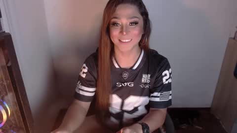 Snapshot of queen_of_all_queens chatting on October 19, 2025, 11:33 am samantha online show from October 19, 2025, 11:33 am