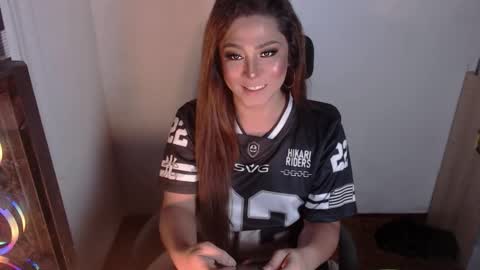 Snapshot of queen_of_all_queens chatting on October 21, 2025, 12:06 pm samantha online show from October 21, 2025, 12:06 pm