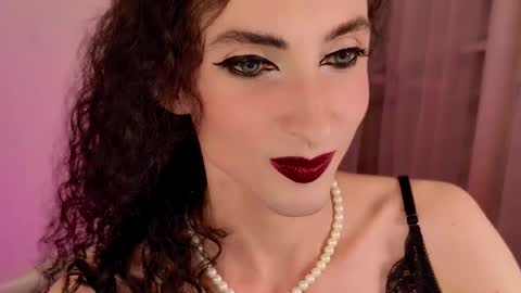 Snapshot of queen_of_tease chatting on September 11, 2025, 4:18 pm queen_of_tease online show from September 11, 2025, 4:18 pm