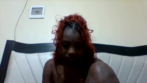 Snapshot of queen_wow2 chatting on October 11, 2025, 10:03 am queen online show from October 11, 2025, 10:03 am