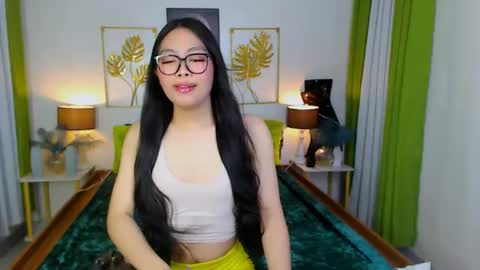 Snapshot of queenathena2005 chatting on September 27, 2025, 11:15 am Athena online show from September 27, 2025, 11:15 am