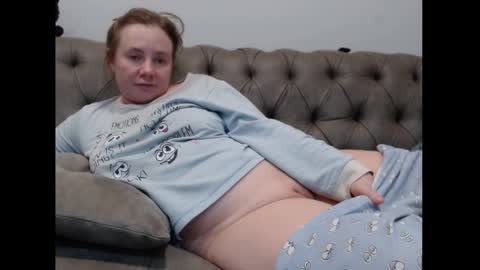 Snapshot of queenmymind chatting on January 16, 2025, 6:35 am queenmymind online show from January 16, 2025, 6:35 am