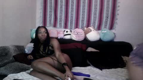 Snapshot of queenofheartsfaerah chatting on January 14, 2025, 8:41 am QueenOfHearts online show from January 14, 2025, 8:41 am