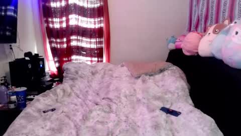 Snapshot of queenofheartsfaerah chatting on February 9, 2025, 8:34 pm QueenOfHearts online show from February 9, 2025, 8:34 pm