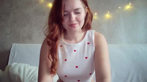 Snapshot of queenofmodels chatting on February 5, 2025, 6:13 am QueenOfModels online show from February 5, 2025, 6:13 am