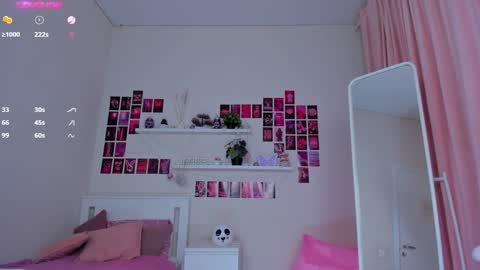 Snapshot of rachel_kelly chatting on December 7, 2024, 3:25 am Rachel Kelly online show from December 7, 2024, 3:25 am