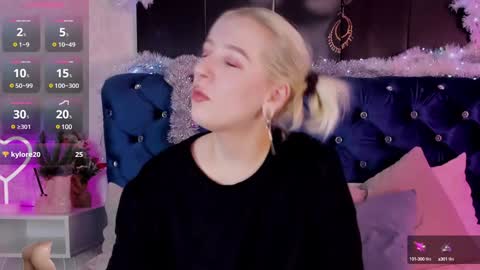 Snapshot of rachelcart chatting on December 23, 2024, 4:01 am RachelCart online show from December 23, 2024, 4:01 am