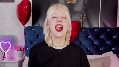 Snapshot of rachelcart chatting on February 8, 2025, 3:52 am RachelCart online show from February 8, 2025, 3:52 am