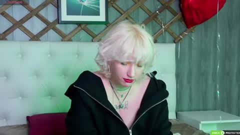 Snapshot of rachelcart chatting on March 5, 2025, 6:44 am RachelCart online show from March 5, 2025, 6:44 am