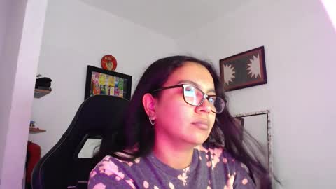 Snapshot of rachell_420 chatting on November 4, 2025, 11:09 am rachell_420 online show from November 4, 2025, 11:09 am