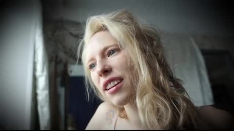 Snapshot of radiant_ada chatting on February 25, 2025, 8:58 am ada online show from February 25, 2025, 8:58 am