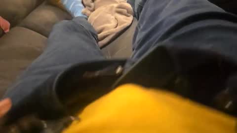 Snapshot of rainman041093 chatting on October 31, 2025, 2:45 am rainman041093 online show from October 31, 2025, 2:45 am