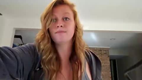 Snapshot of raisydainbow chatting on November 6, 2025, 3:13 pm raisydainbow online show from November 6, 2025, 3:13 pm