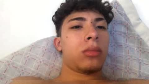 Snapshot of ramiroo2312 chatting on February 23, 2025, 7:38 pm ramiroo2312 online show from February 23, 2025, 7:38 pm