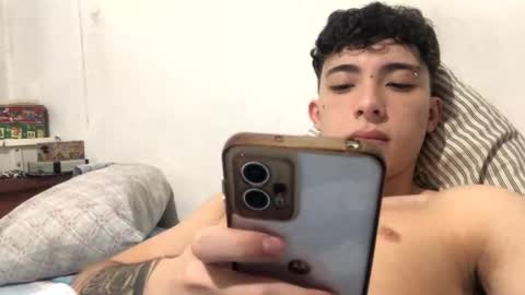 Snapshot of ramiroo2312 chatting on November 11, 2025, 6:52 pm ramiroo2312 online show from November 11, 2025, 6:52 pm