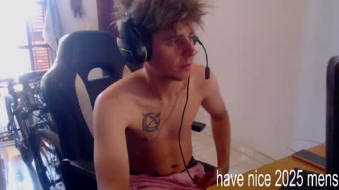 Snapshot of ramisexyloveyou chatting on January 2, 2025, 6:34 pm Ramiro online show from January 2, 2025, 6:34 pm