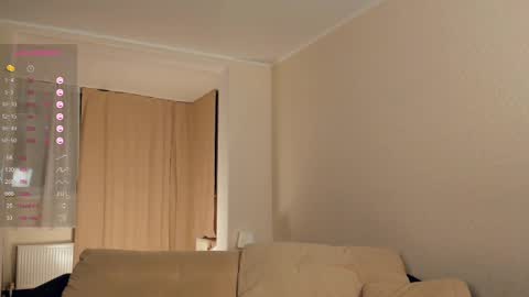 Snapshot of randichaplin chatting on February 15, 2025, 2:15 am Vilda online show from February 15, 2025, 2:15 am