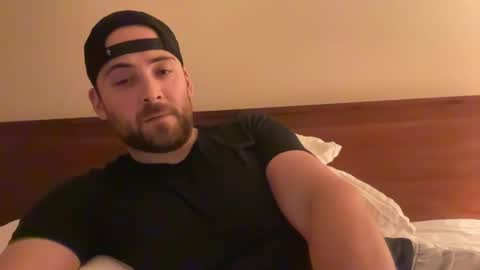 Snapshot of randomdude5950 chatting on December 5, 2024, 4:53 am randomdude5950 online show from December 5, 2024, 4:53 am