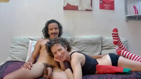 Snapshot of randomshuffle chatting on December 21, 2024, 5:51 pm MR DJ Randomshuffle friends playing with sexual energy live - OMG we are back online show from December 21, 2024, 5:51 pm