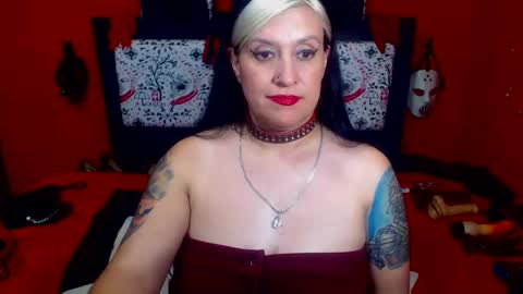 Snapshot of randymaturex01 chatting on February 20, 2025, 8:50 am Sonia online show from February 20, 2025, 8:50 am