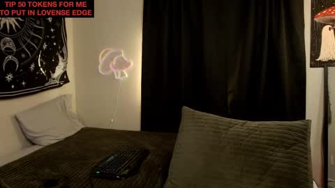 Snapshot of randyroderick chatting on November 4, 2025, 11:37 pm Randy Rod online show from November 4, 2025, 11:37 pm