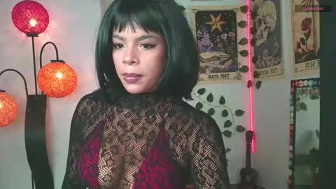 Snapshot of raven_luv chatting on September 12, 2025, 10:10 pm raven  online show from September 12, 2025, 10:10 pm