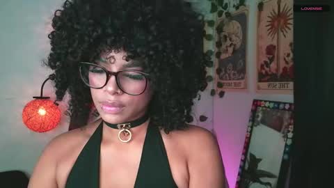 Snapshot of raven_luv chatting on September 14, 2025, 9:25 pm raven  online show from September 14, 2025, 9:25 pm