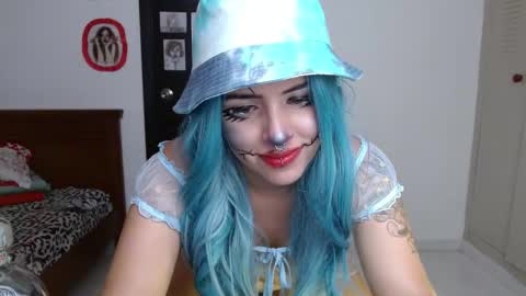 Snapshot of ravenlotus chatting on October 31, 2025, 7:37 pm ravenlotus online show from October 31, 2025, 7:37 pm