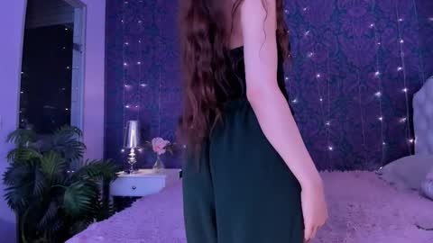 Snapshot of rawdare chatting on September 15, 2025, 7:03 pm Lillian online show from September 15, 2025, 7:03 pm