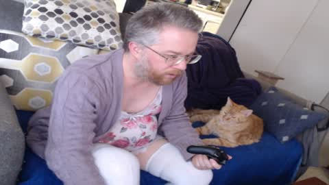 Snapshot of raymondsun chatting on December 25, 2024, 6:41 pm Sunshine Ray online show from December 25, 2024, 6:41 pm