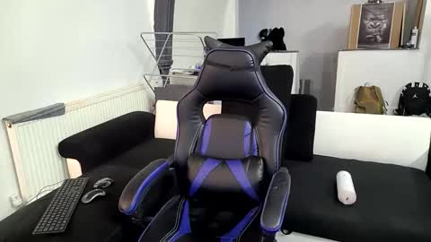 Snapshot of reallyman7 chatting on September 10, 2025, 3:39 am Ask me online show from September 10, 2025, 3:39 am