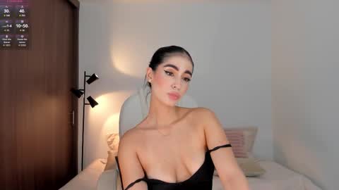 Snapshot of rebeccabaxter chatting on September 15, 2025, 8:53 pm Rebecca online show from September 15, 2025, 8:53 pm