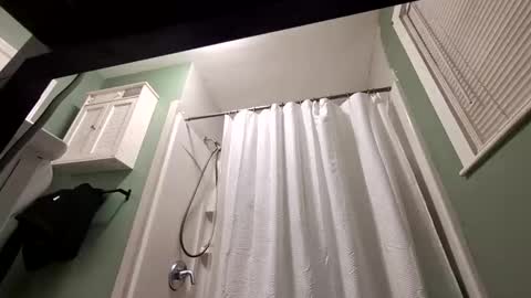 Snapshot of recka810 chatting on November 11, 2025, 8:58 am recka810 online show from November 11, 2025, 8:58 am