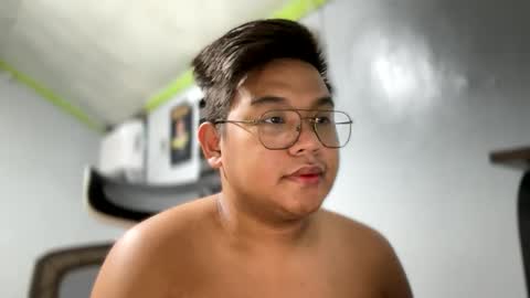 Snapshot of red_iibraxx chatting on February 24, 2025, 9:21 am Red Libra online show from February 24, 2025, 9:21 am