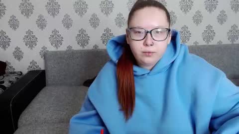 Snapshot of redchloee chatting on October 22, 2025, 8:03 am Chloe online show from October 22, 2025, 8:03 am