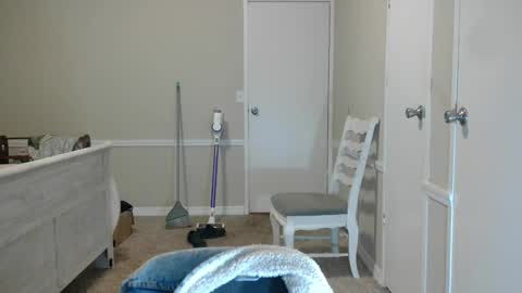 Snapshot of redinthebed chatting on February 6, 2025, 3:27 am InkedGinger online show from February 6, 2025, 3:27 am