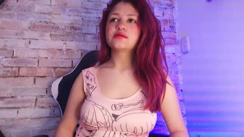 Snapshot of redvelvet7_ chatting on September 9, 2025, 11:43 am   online show from September 9, 2025, 11:43 am