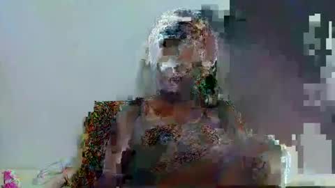 Snapshot of reem_wonder chatting on January 21, 2025, 8:30 am Reem online show from January 21, 2025, 8:30 am