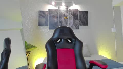 Snapshot of regan_pearson chatting on December 15, 2024, 9:20 pm Regan online show from December 15, 2024, 9:20 pm