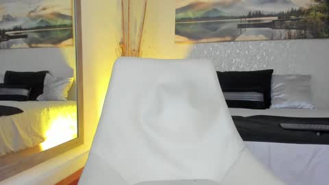 Snapshot of regan_pearson chatting on January 27, 2025, 10:27 pm Regan online show from January 27, 2025, 10:27 pm